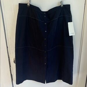 Lucien Daunois Chic Navy Button-Front Midi Skirt